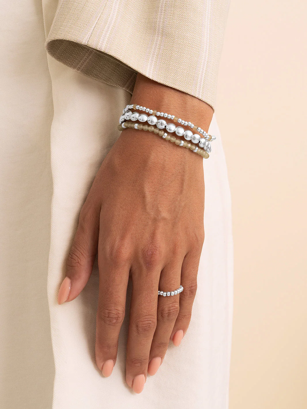 Reverse Roundel Armband Lime Jade - Image 4